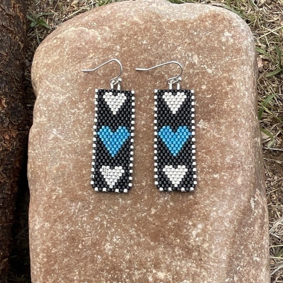 Three Hearts Beaded Earrings - Picture 2 of 6